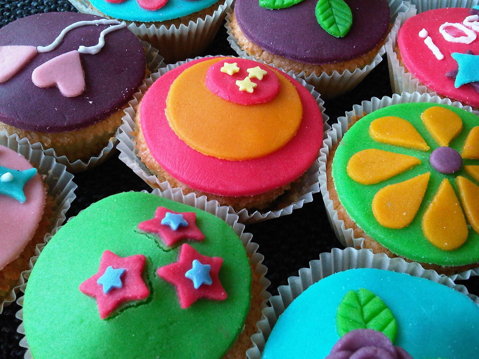 Uitgelezene Cupcakes versieren || JVC de Schuit - Jongerencentrum Katwijk IU-45